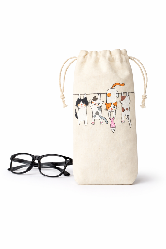 PLAYFUL CATS GLASSES CASE