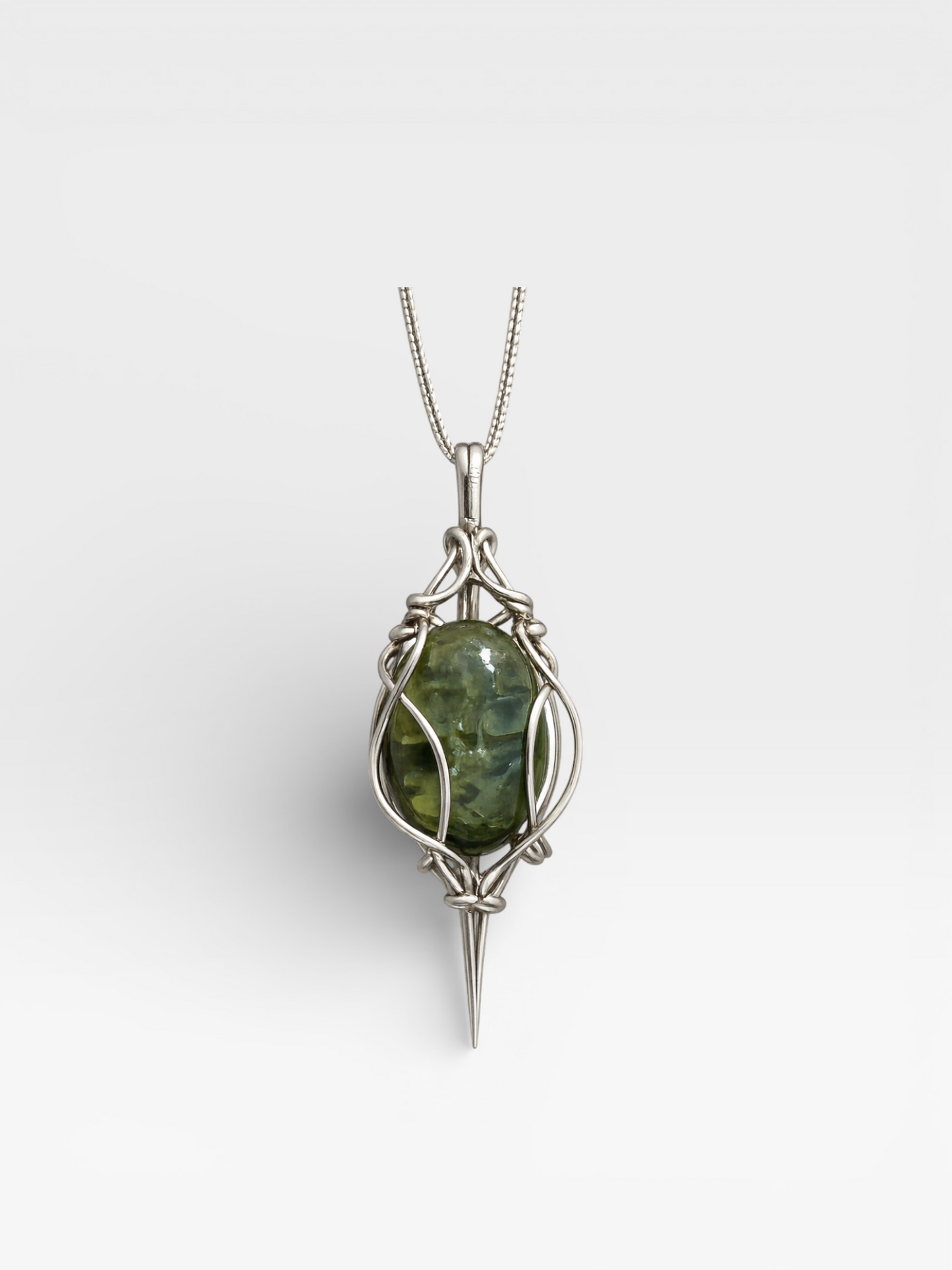 VERDANT-PENDANT NECKLACE