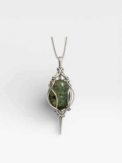 VERDANT-PENDANT NECKLACE